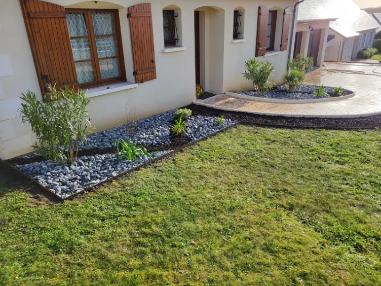 création de parterre avec plantation - 2C paysage